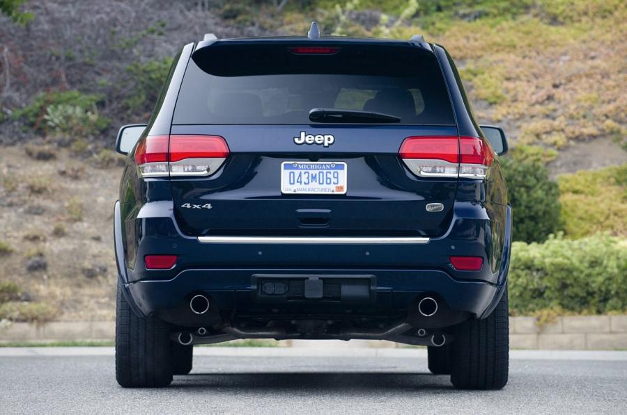  Jeep Grand Cherokee Overland 2014 года  (фото 29 из 34)